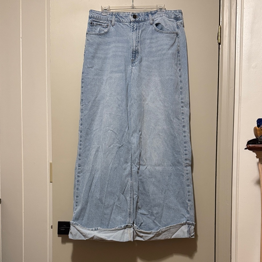 Fashion Nova Light Denim Wide-Leg Jeans